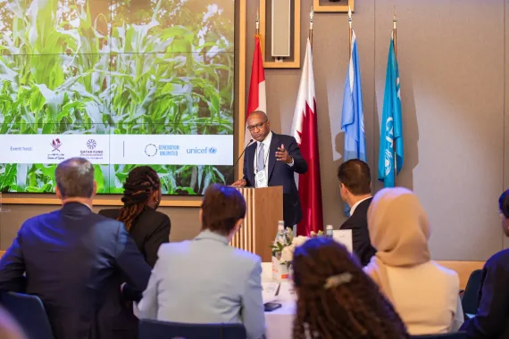 Mohamed Kande, PwC Global Chairman and GenU Global Leadership Council Co-Chair, presents during the 2025 Global Leadership Council meeting.